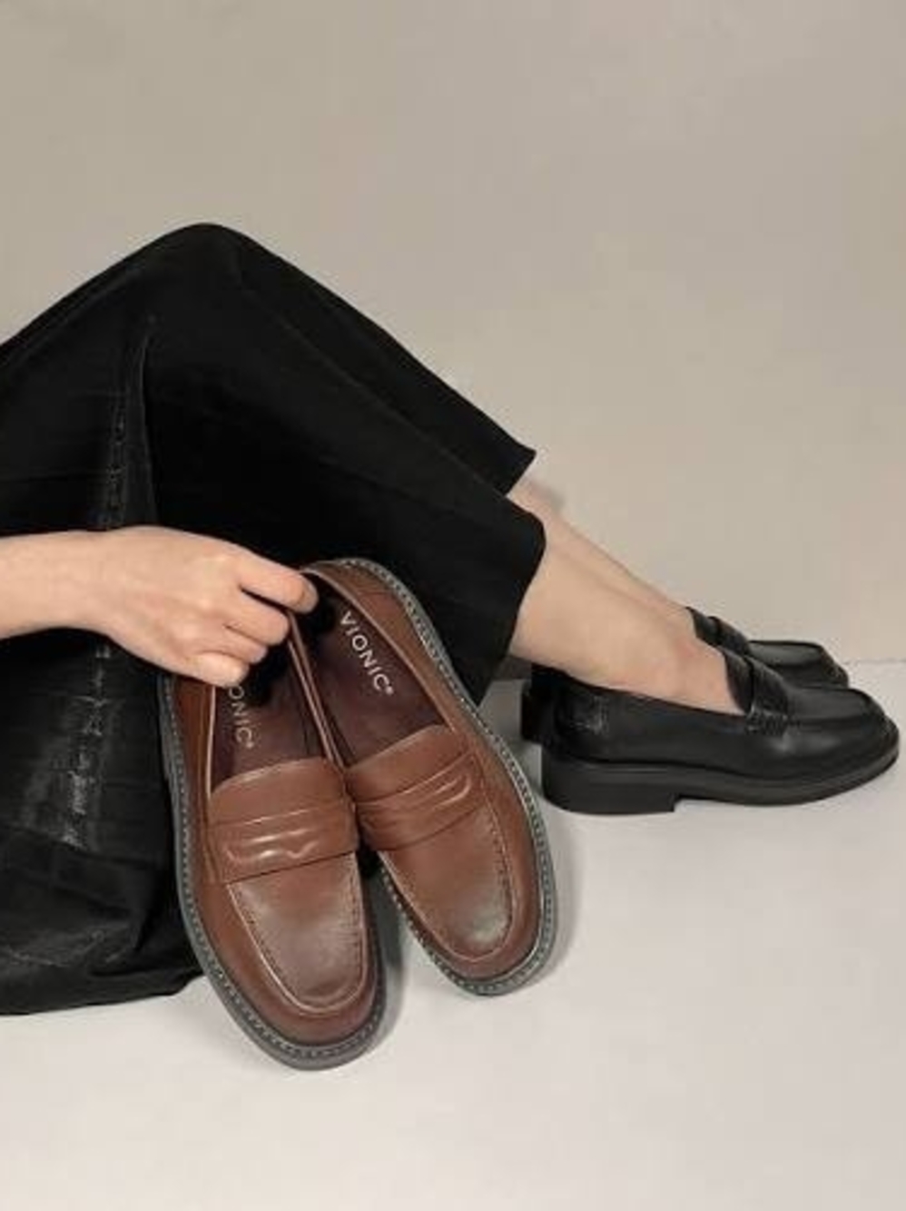 Vionic Women's Classic Penny Loafers - Brown